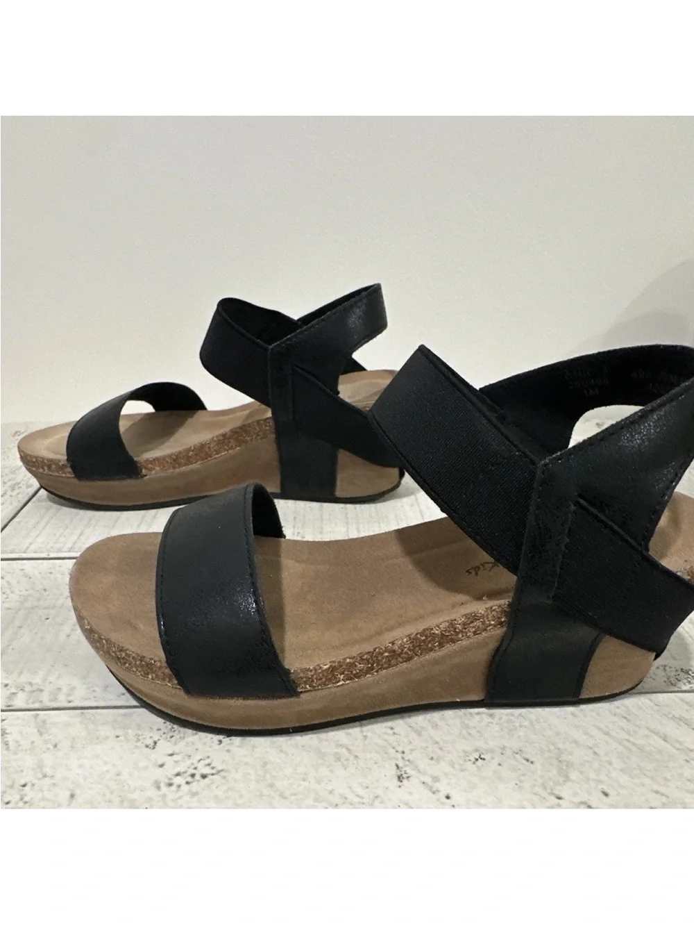 Pierre Dumas Kids Black Wedge Sandals Elastic Strap Platform Studded Size 1